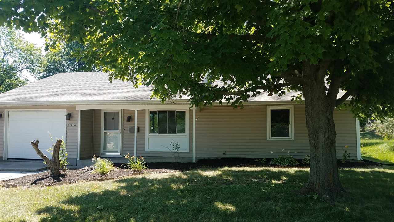 1316 Tulip Tree Road Fort Wayne, IN 46825 - Photo 1 of 26 Gallery Image 1