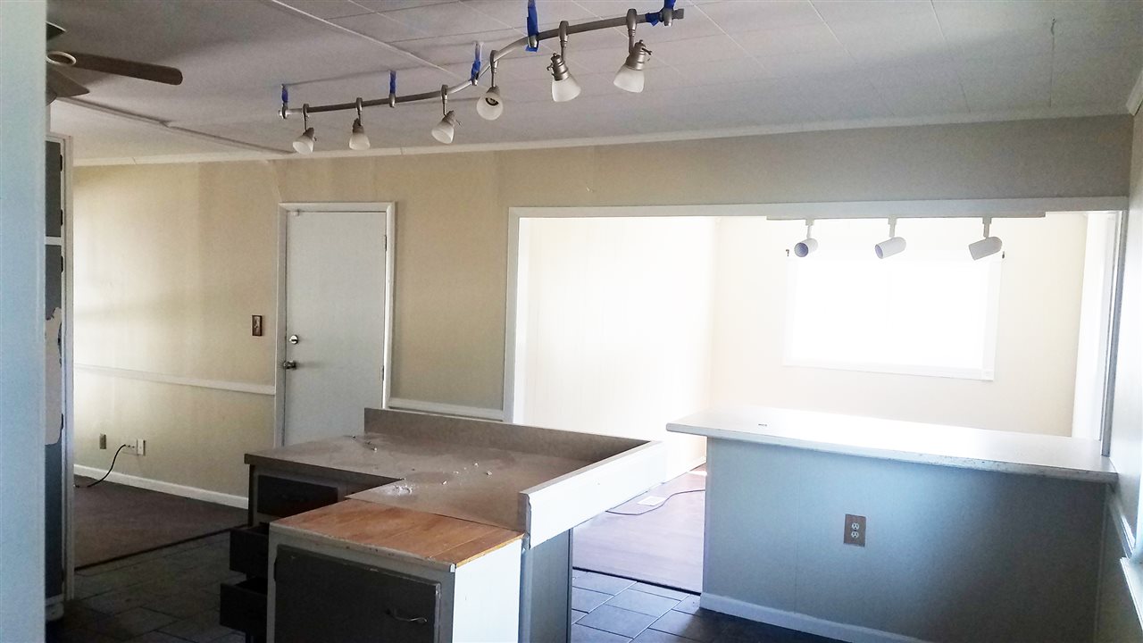 1316 Tulip Tree Road Fort Wayne, IN 46825 - Photo 8 of 26 Gallery Image 8