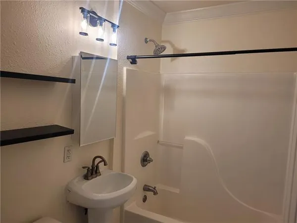 $1,150 | 7229 Royal Street, Arabi, LA 70032