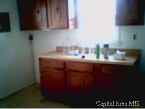 1012 Wolfe Street Springfield, IL 62702 - Photo 2 of 4