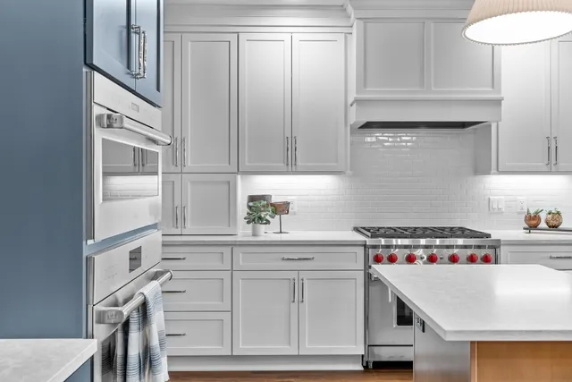 $1,299,000 | 1 Hill Farm Court, Unit 302, North Oaks, MN 55127