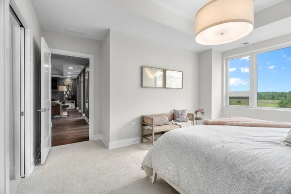 $1,299,000 | 1 Hill Farm Court, Unit 302, North Oaks, MN 55127