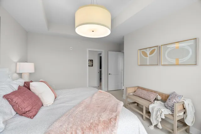 $1,299,000 | 1 Hill Farm Court, Unit 302, North Oaks, MN 55127