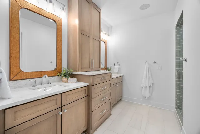 $1,299,000 | 1 Hill Farm Court, Unit 302, North Oaks, MN 55127