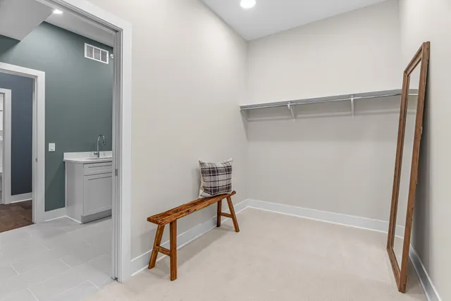 $1,299,000 | 1 Hill Farm Court, Unit 302, North Oaks, MN 55127