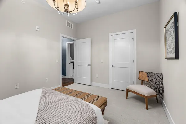 $1,299,000 | 1 Hill Farm Court, Unit 302, North Oaks, MN 55127