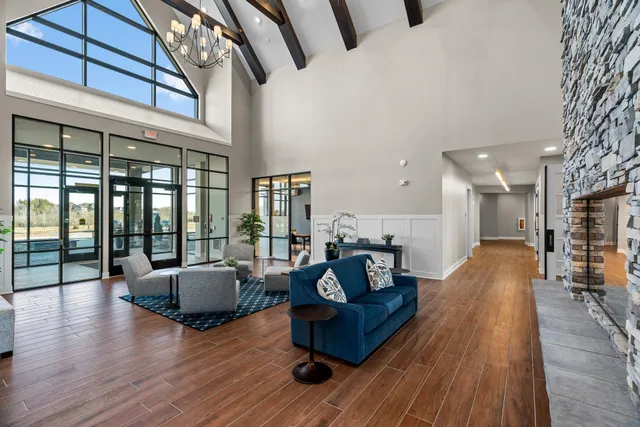 $1,299,000 | 1 Hill Farm Court, Unit 302, North Oaks, MN 55127