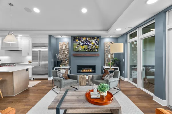 $1,299,000 | 1 Hill Farm Court, Unit 302, North Oaks, MN 55127