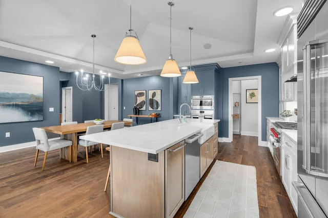 $1,299,000 | 1 Hill Farm Court, Unit 302, North Oaks, MN 55127