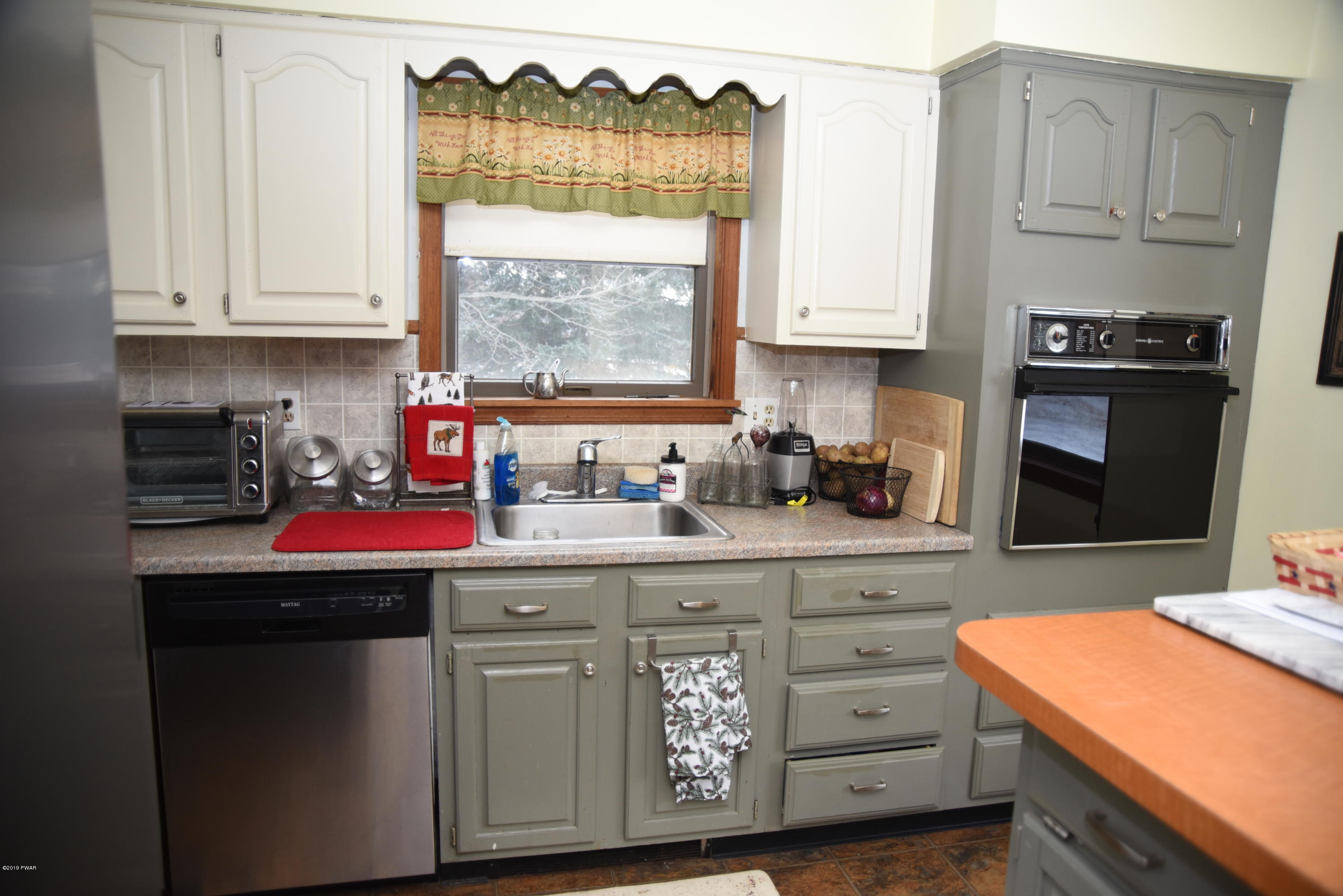 356 Springbrook Road Shohola, PA 18458 - Photo 13 of 53 Kitchen