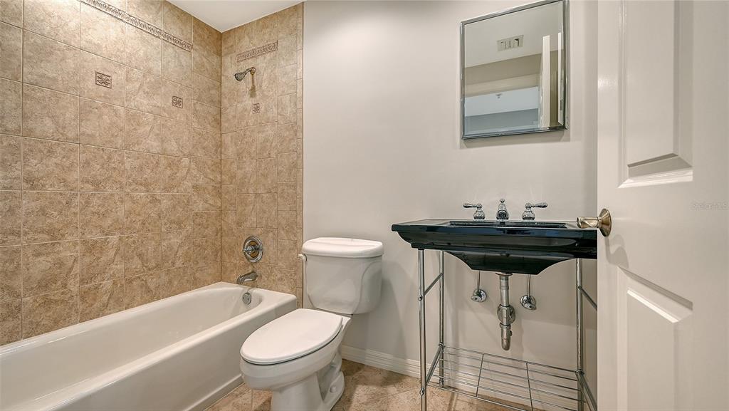 401 North Point Road, Unit 603 Osprey, FL 34229 - Photo 38 of 96