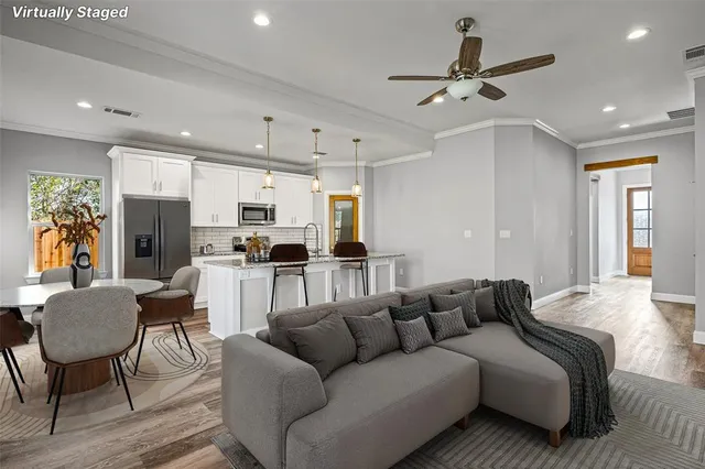 $283,500 | 3611 Broken Bow Drive, Granbury, TX 76048