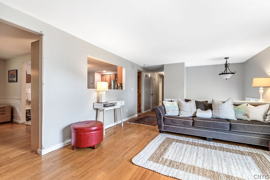 4892 Ledyard Drive Manlius, NY 13104 - Photo 9 of 32