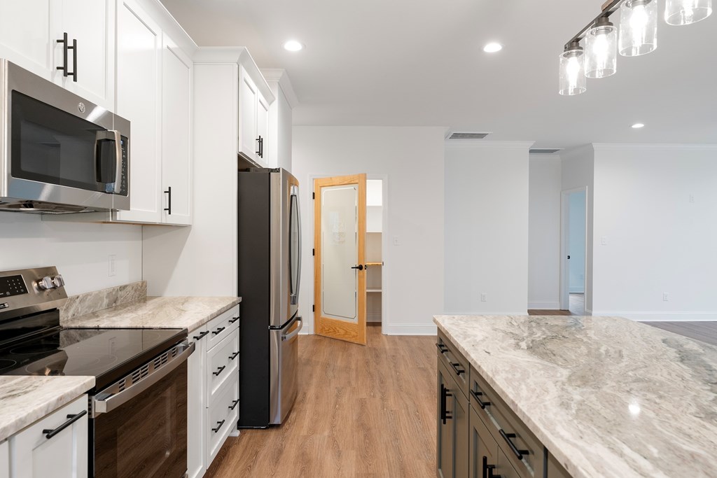 704 Sherwood Avenue Honea Path, SC 29654 - Photo 14 of 39 KITCHEN