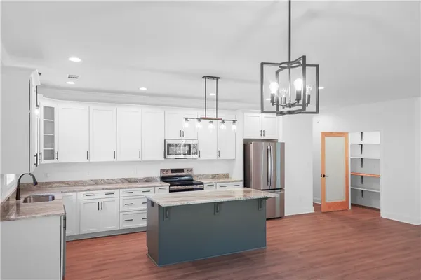 $349,000 | 704 Sherwood Avenue, Honea Path, SC 29654