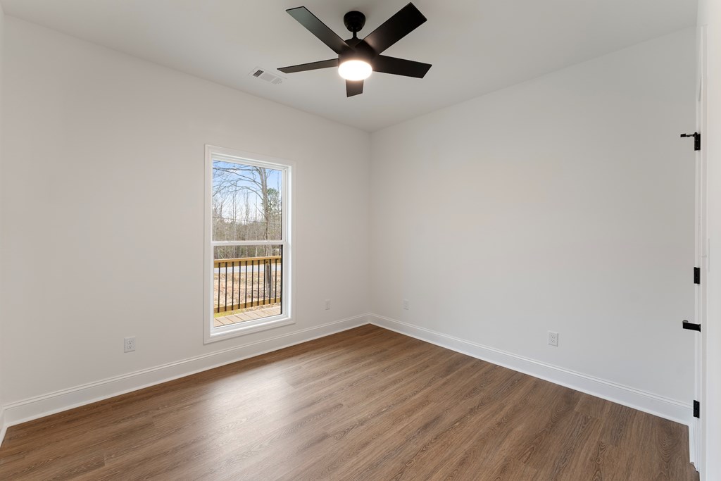 704 Sherwood Avenue Honea Path, SC 29654 - Photo 26 of 39 BEDROOM 2
