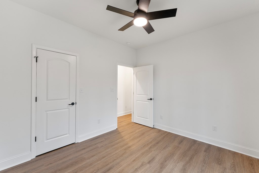 704 Sherwood Avenue Honea Path, SC 29654 - Photo 28 of 39 BEDROOM 3