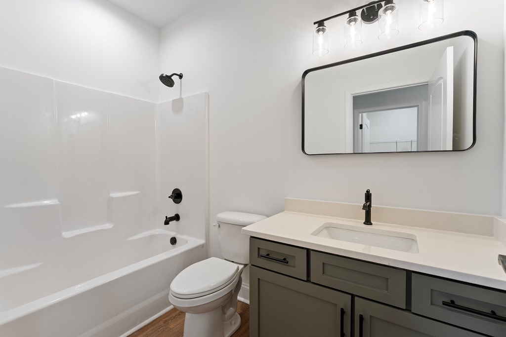 704 Sherwood Avenue Honea Path, SC 29654 - Photo 30 of 39 GUEST BATHROOM