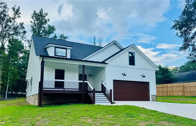 $375,000 | 704 Sherwood Avenue, Honea Path, SC 29654