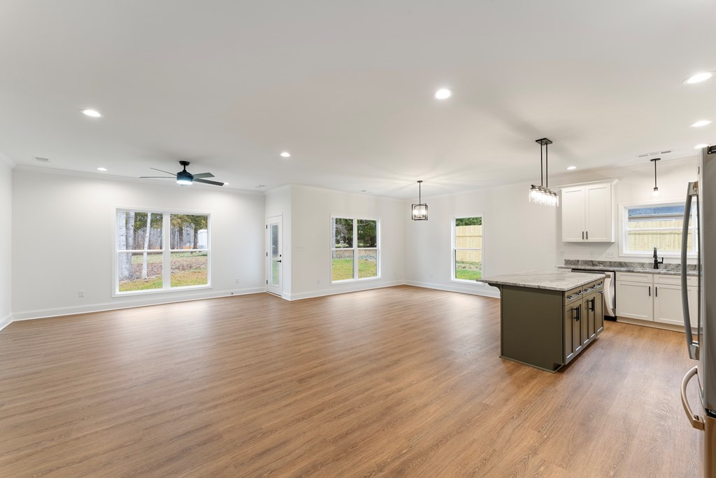 704 Sherwood Avenue Honea Path, SC 29654 - Photo 5 of 39 LIVING/DINING/
KITCHEN