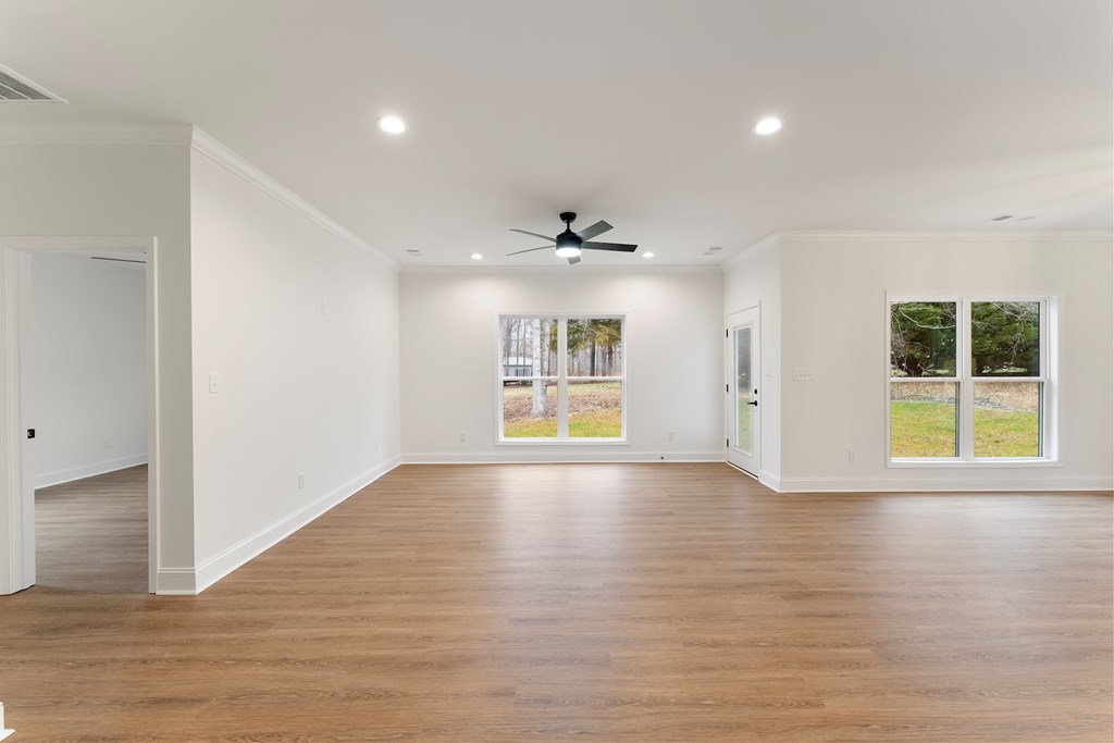 704 Sherwood Avenue Honea Path, SC 29654 - Photo 6 of 39 LIVING/DINING
