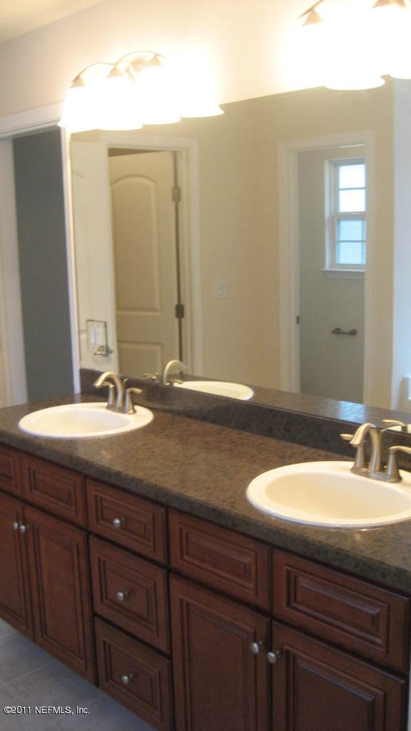 2988 Longleaf Ranch Circle Middleburg, FL 32068 - Photo 12 of 19 Master Bath