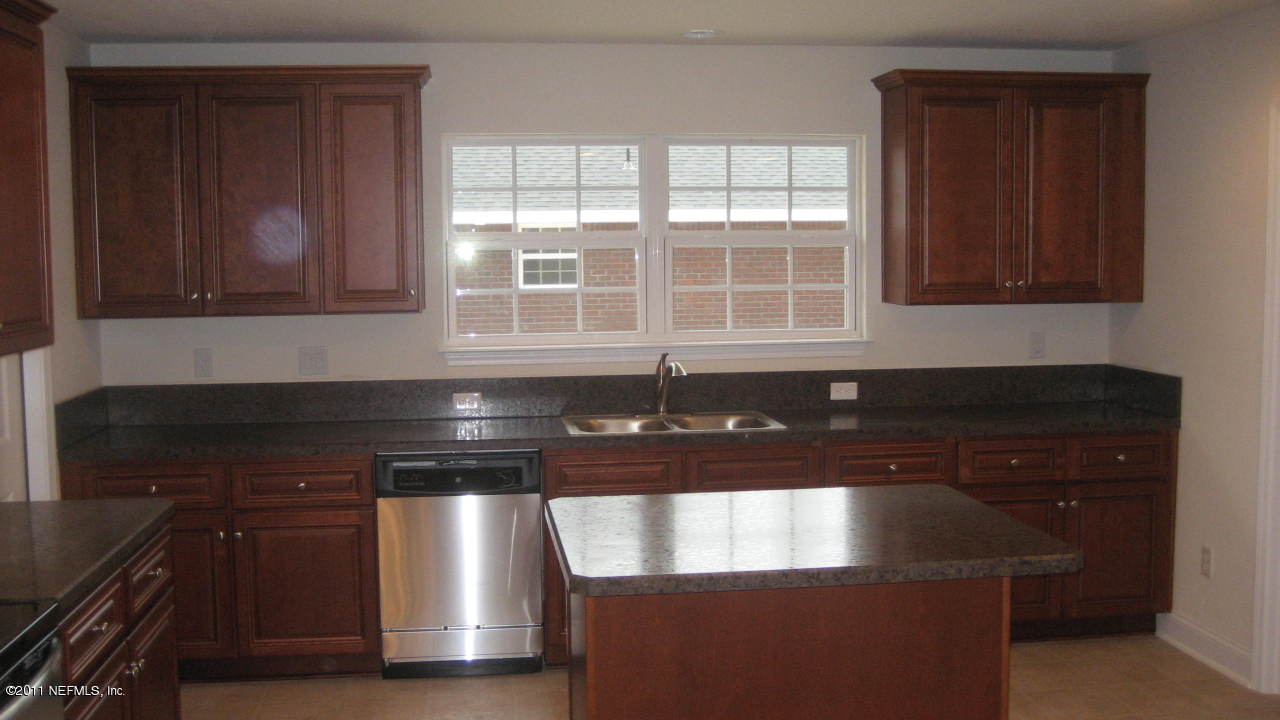 2988 Longleaf Ranch Circle Middleburg, FL 32068 - Photo 8 of 19 Kitchen