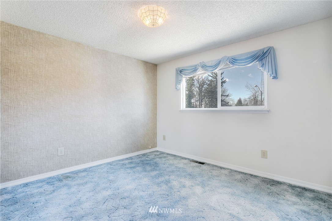 19808 144th Place Southeast Renton, WA 98058 - Photo 17 of 25 Gallery Image 17