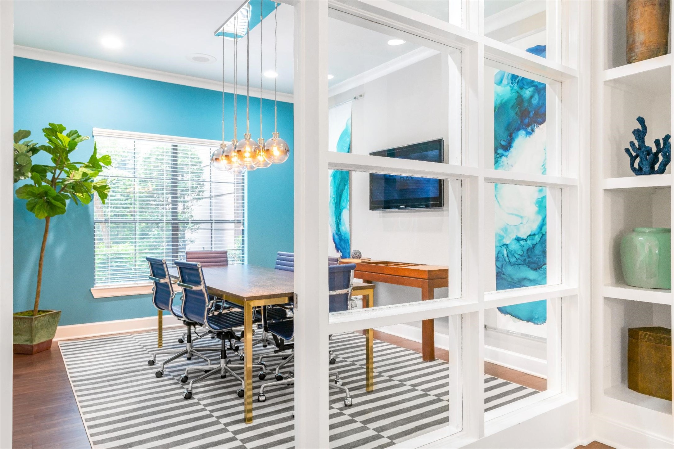 320 Jackson Hill Street, Unit 2 Houston, TX 77007 - Photo 16 of 18 a view of a dining room with furniture window and wooden floor