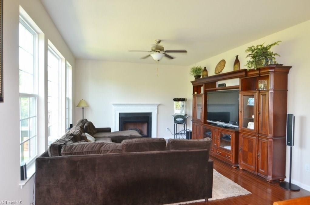 3121 Cranberry Ridge Drive High Point, NC 27265 - Photo 4 of 16