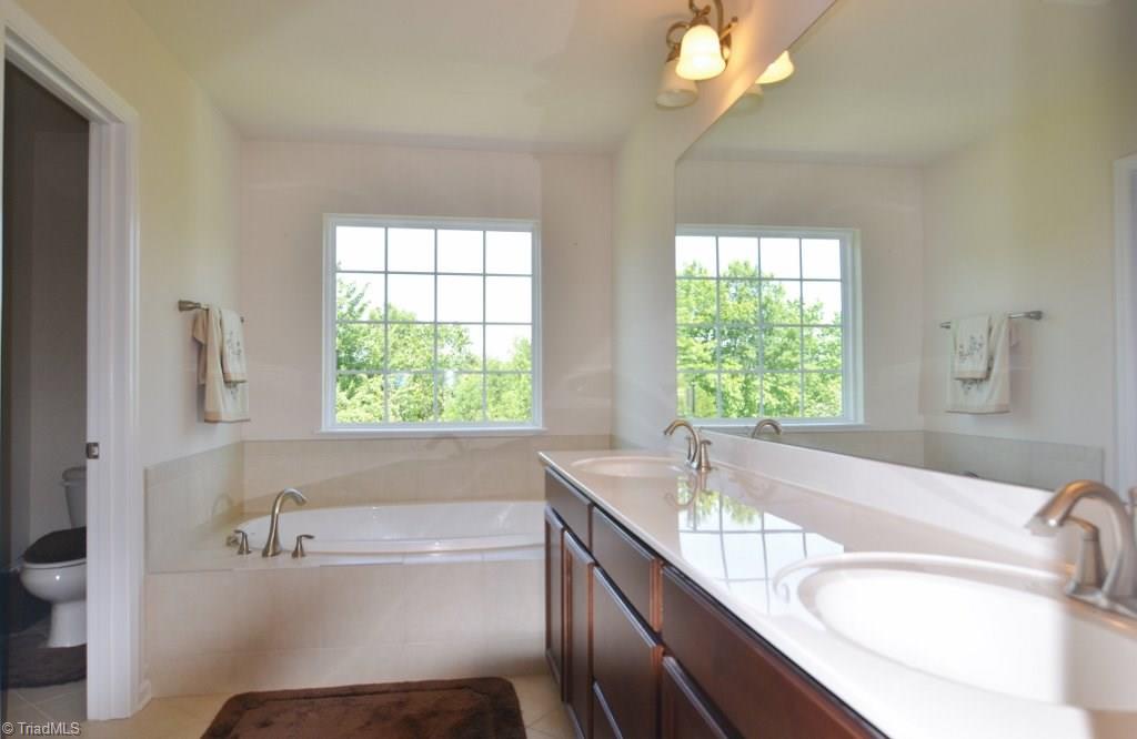 3121 Cranberry Ridge Drive High Point, NC 27265 - Photo 7 of 16