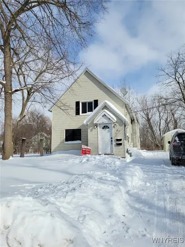 $1,700 | 81 East Street, Buffalo, NY 14207