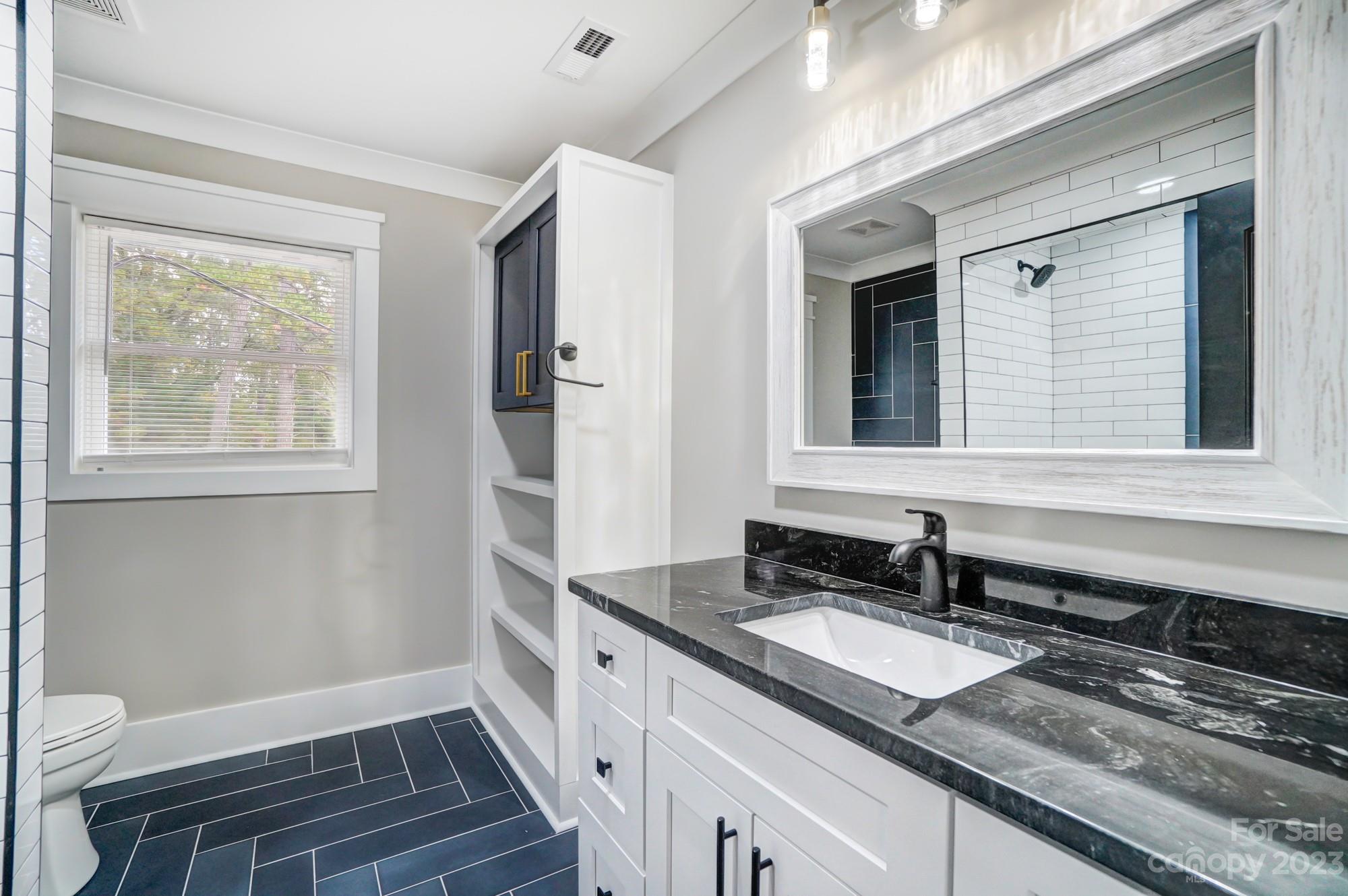 405 Fielding Road Charlotte, NC 28214 - Photo 22 of 47 Gallery Image 22