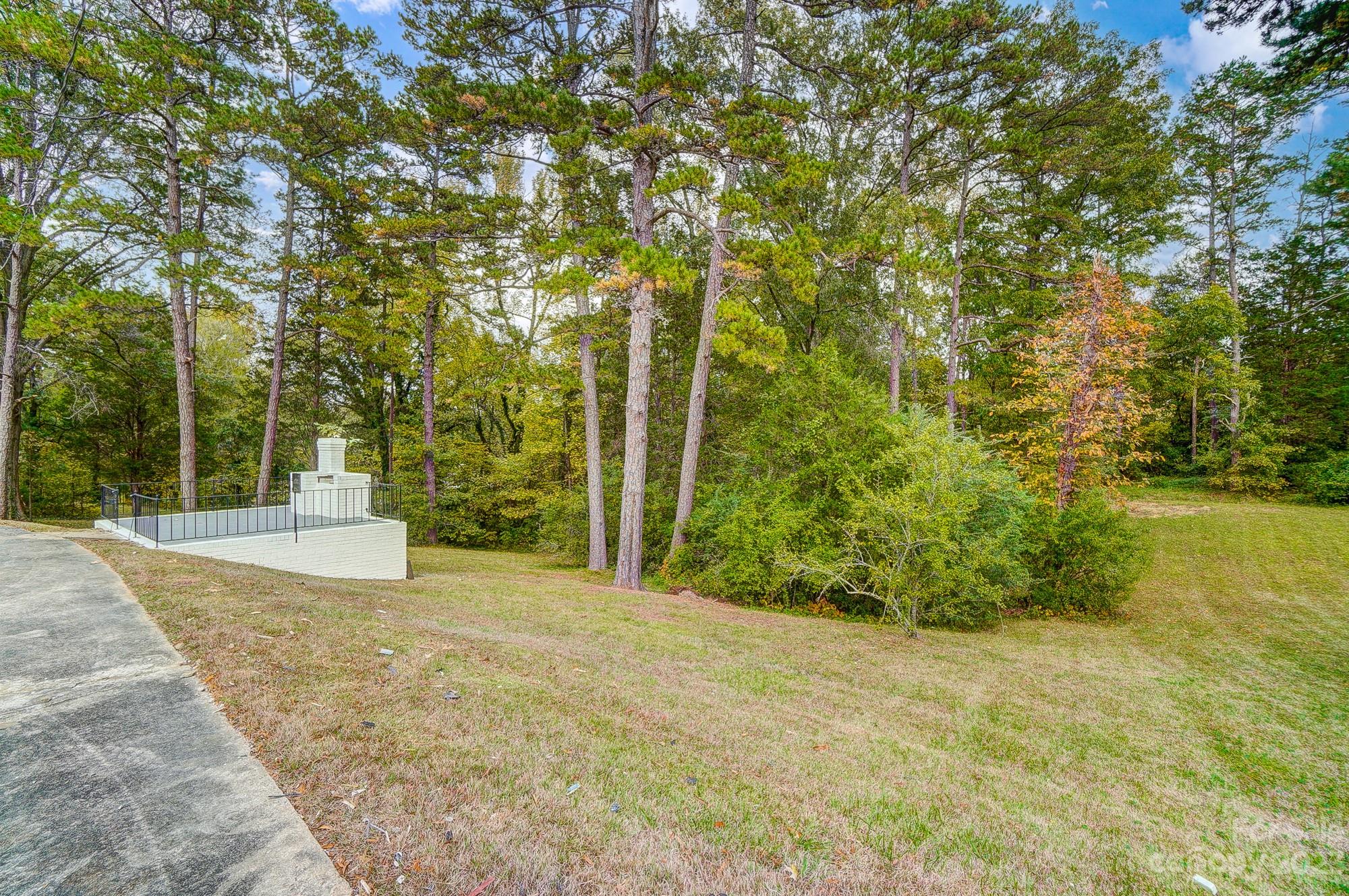 405 Fielding Road Charlotte, NC 28214 - Photo 45 of 47 Gallery Image 45