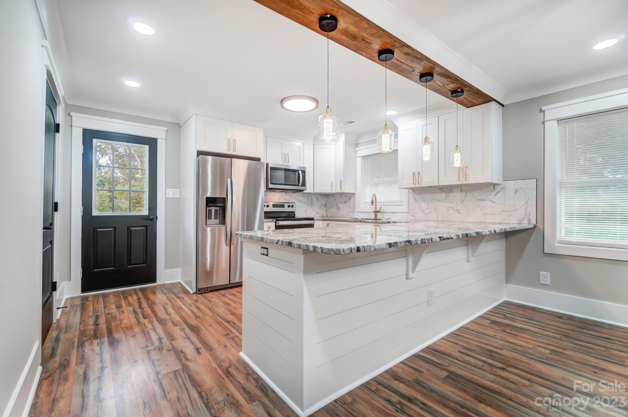 405 Fielding Road Charlotte, NC 28214 - Photo 5 of 47 Gallery Image 5