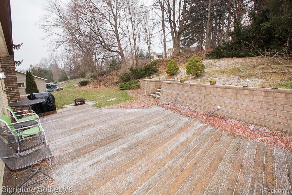 35833 Smithfield Road Farmington, MI 48335 - Photo 21 of 26 Mike_Popso_Sotheby's_Farmington-39.jpg