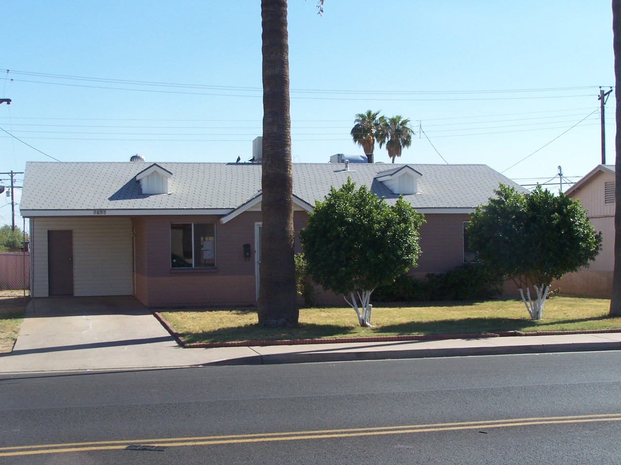 5933 West Osborn Road Phoenix, AZ 85033 - Photo 1 of 5 front view
