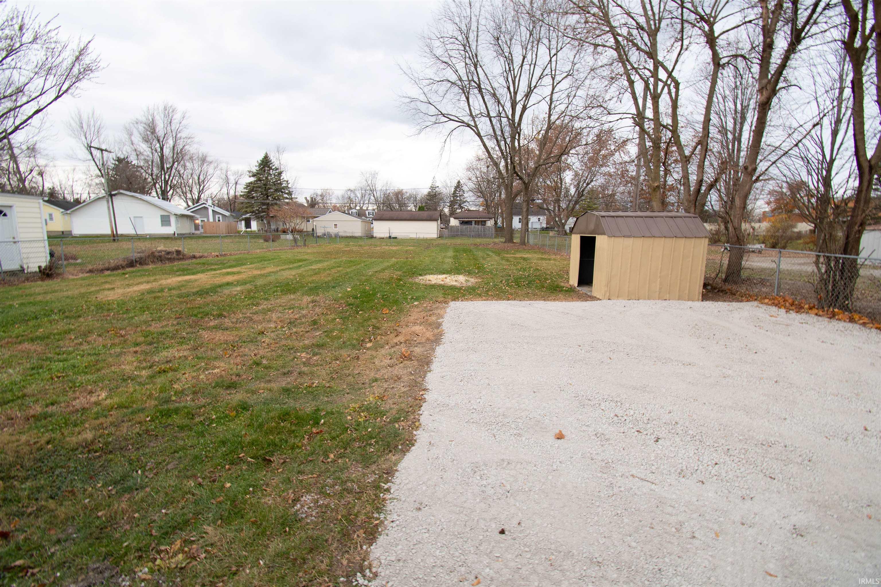7304 Bluffton Road Fort Wayne, IN 46809 - Photo 8 of 25