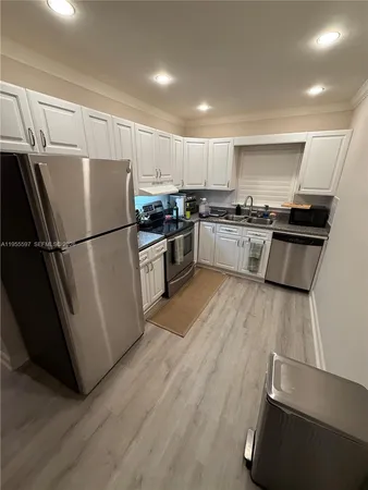 $285,000 | 7765 Southwest 86th Street, Unit F2112, Miami, FL 33143