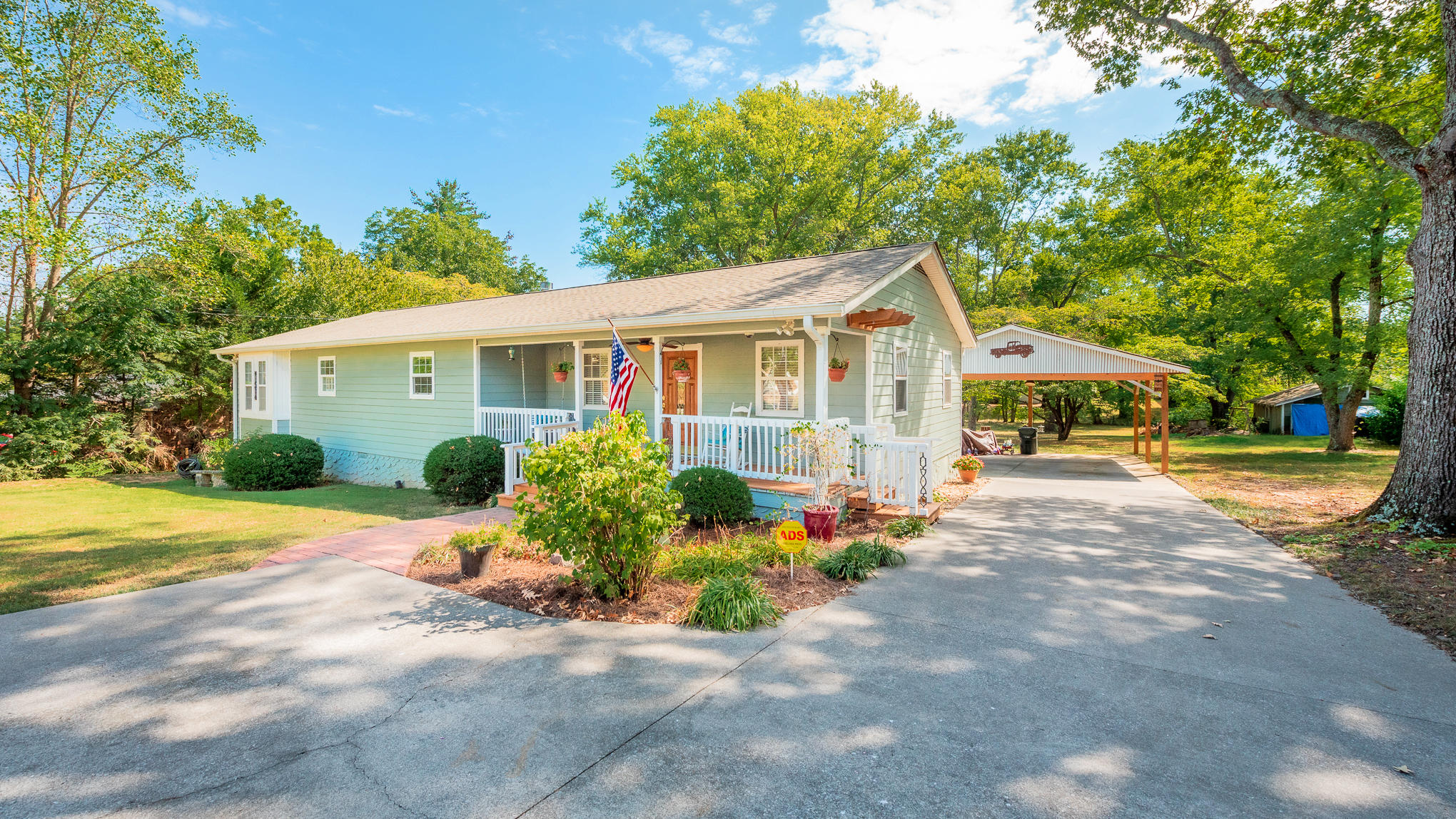 2124 Mae Dell Road Chattanooga, TN 37421 - Photo 2 of 37 DSC_7907