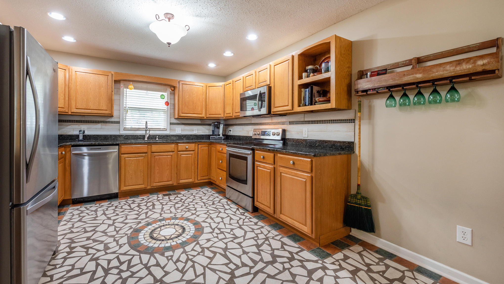 2124 Mae Dell Road Chattanooga, TN 37421 - Photo 13 of 37 DSC_8027