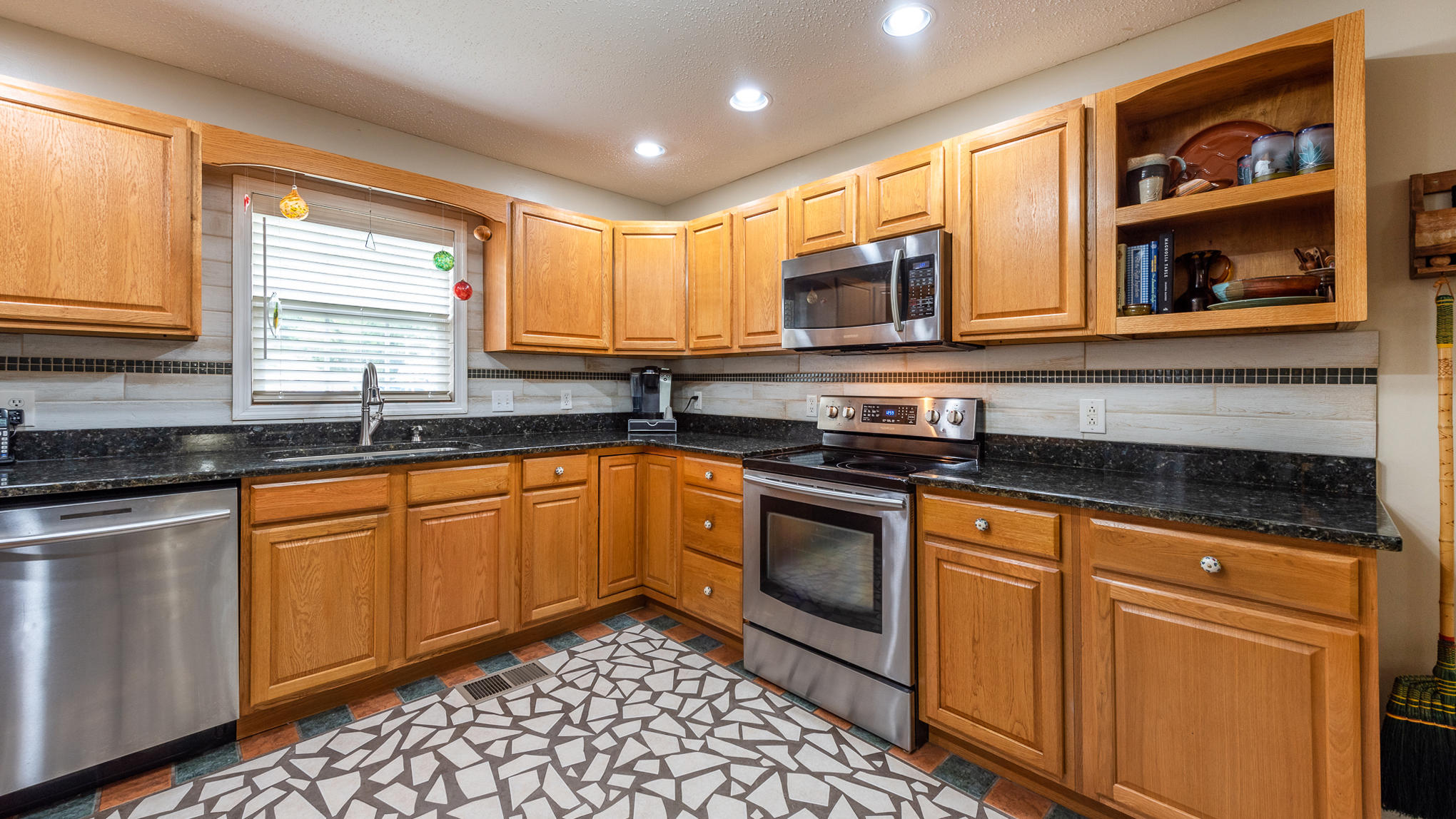 2124 Mae Dell Road Chattanooga, TN 37421 - Photo 14 of 37 DSC_8034