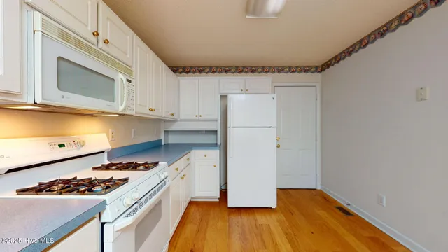 $2,000 | 2039 Royal Pines Drive, New Bern, NC 28560