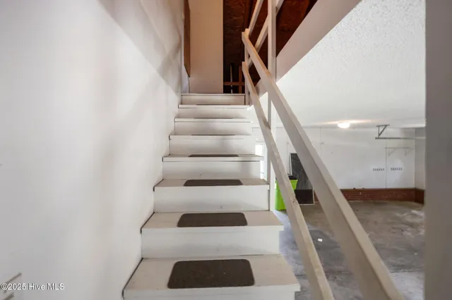 $2,000 | 2039 Royal Pines Drive, New Bern, NC 28560