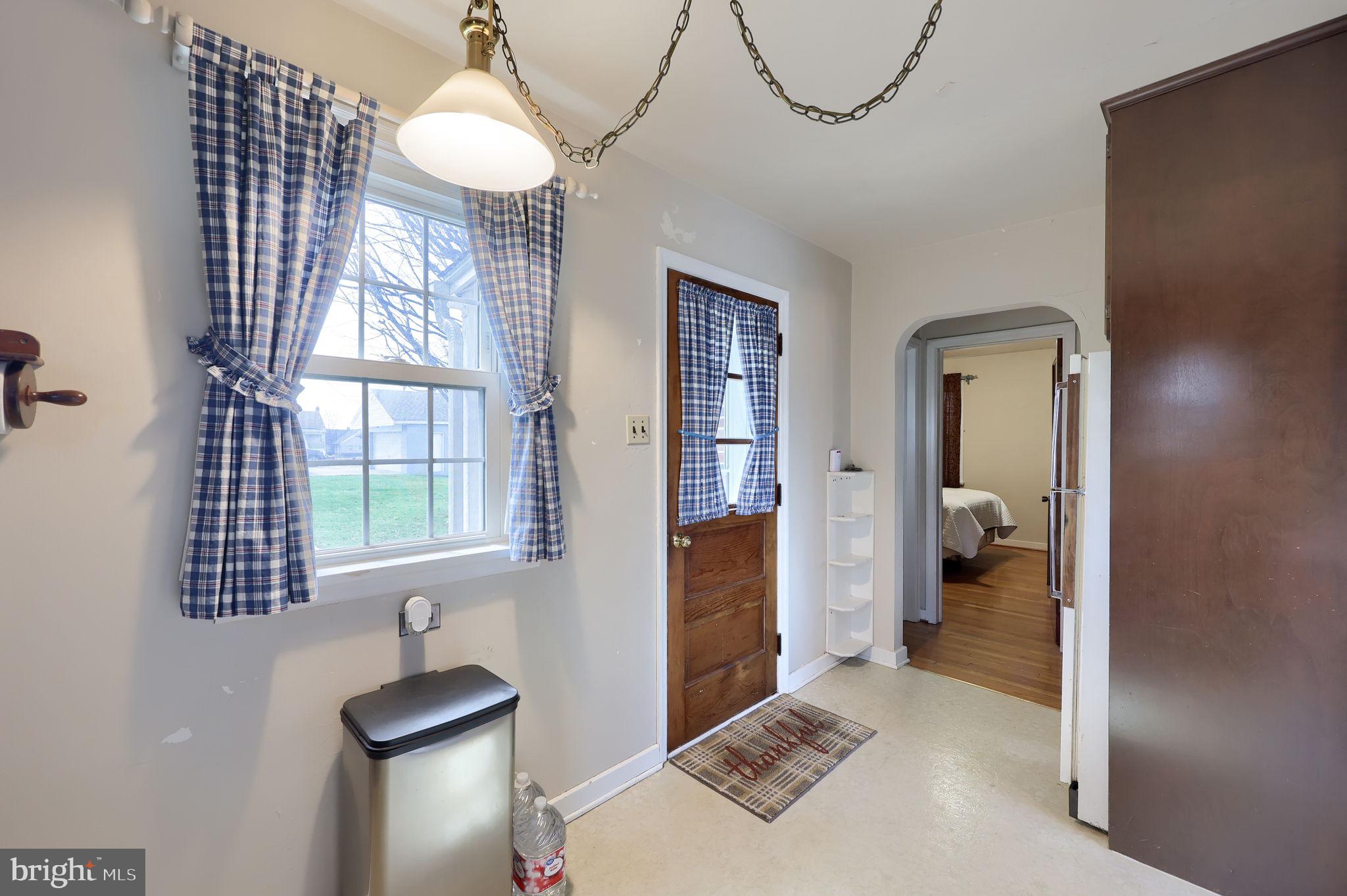 328 West Maple Street Dallastown, PA 17313 - Photo 16 of 37