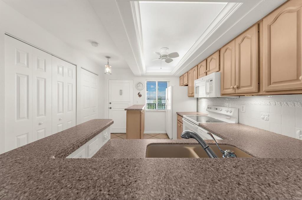 8911 Midnight Pass Road, Unit 511 Sarasota, FL 34242 - Photo 8 of 78 Gallery Image 8