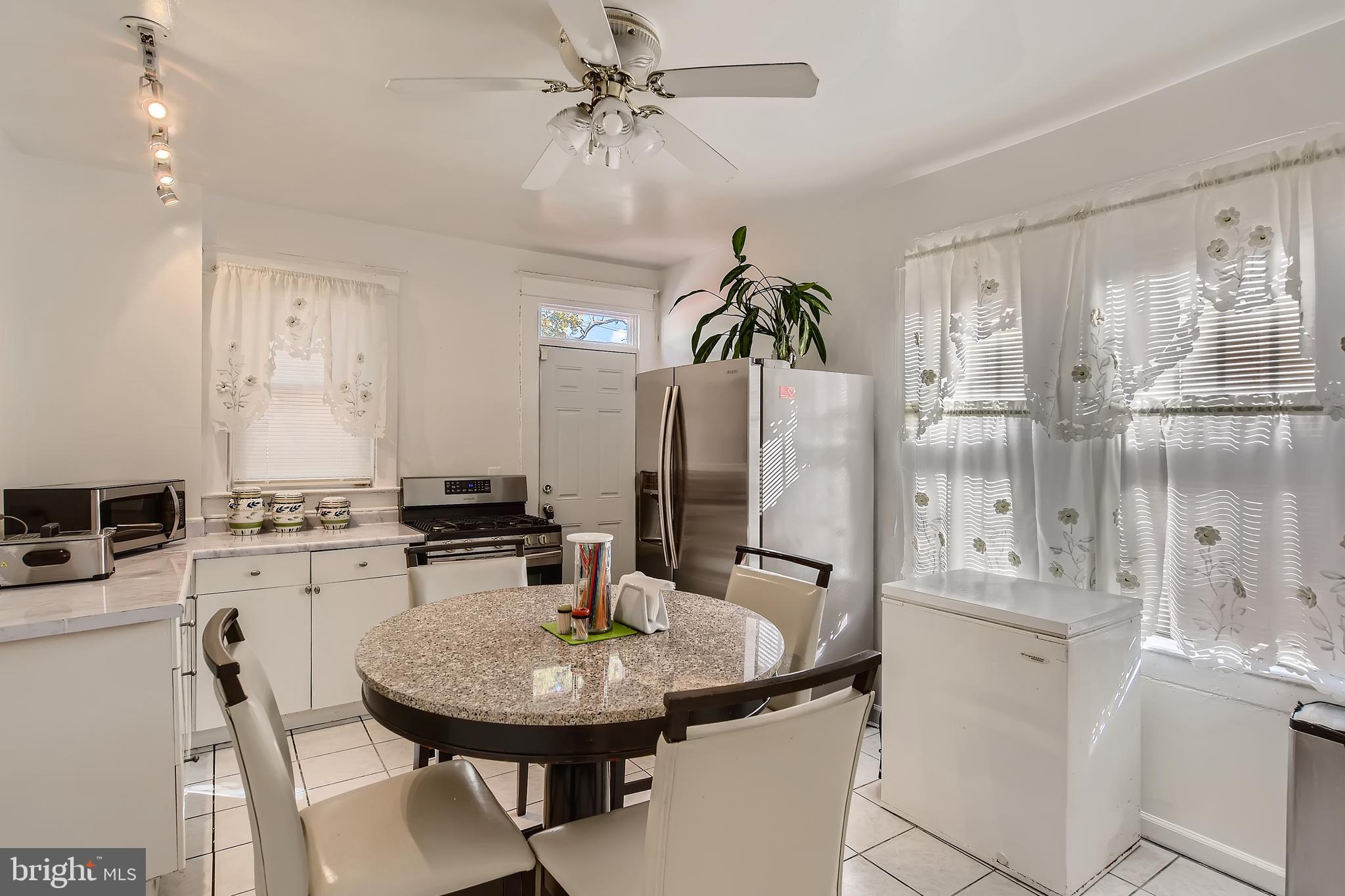 2713 Allendale Road Baltimore, MD 21216 - Photo 7 of 26
