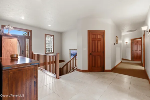 $775,000 | 418 Hanaford Road, Blanchard, ID 83804