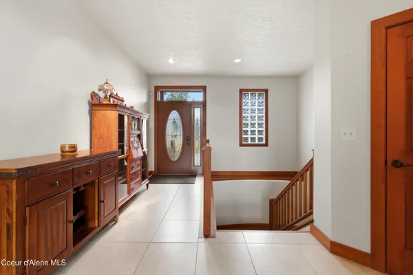 $775,000 | 418 Hanaford Road, Blanchard, ID 83804
