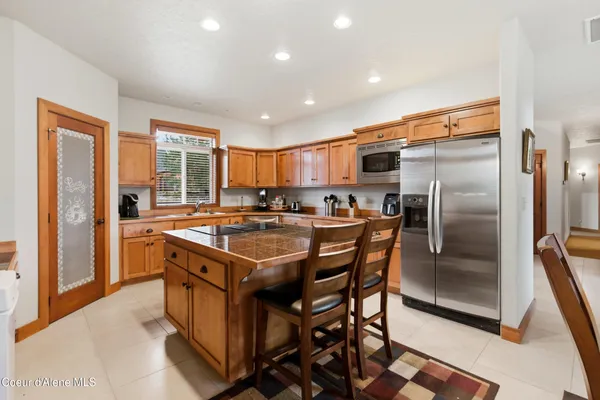 $775,000 | 418 Hanaford Road, Blanchard, ID 83804